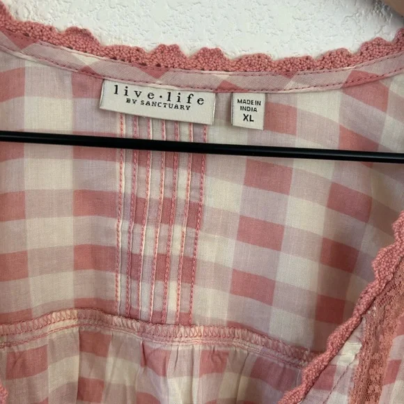 Pink blouse - Picture 3 of 7